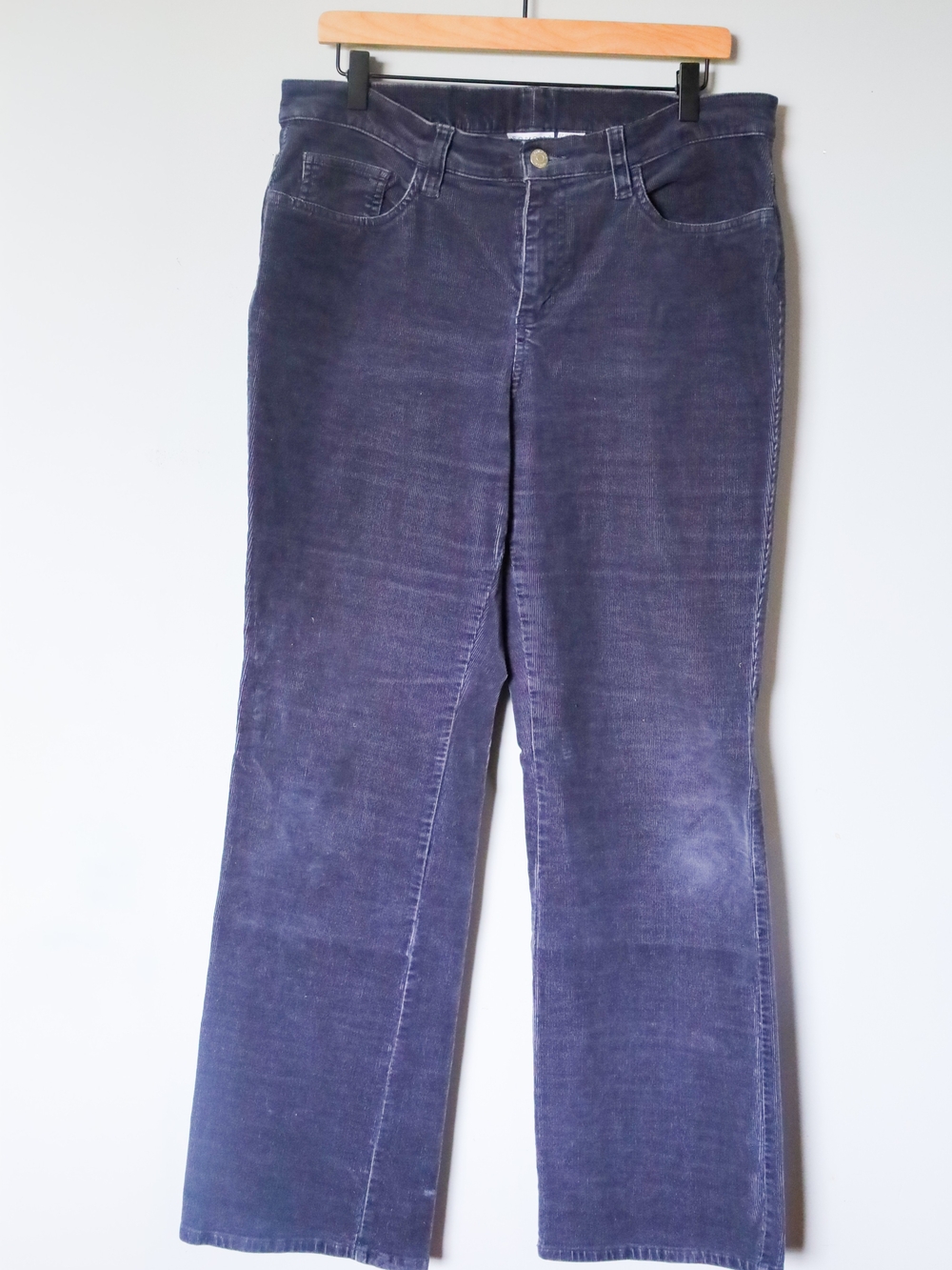 Women's Corduroy Jeans in Deep Navy